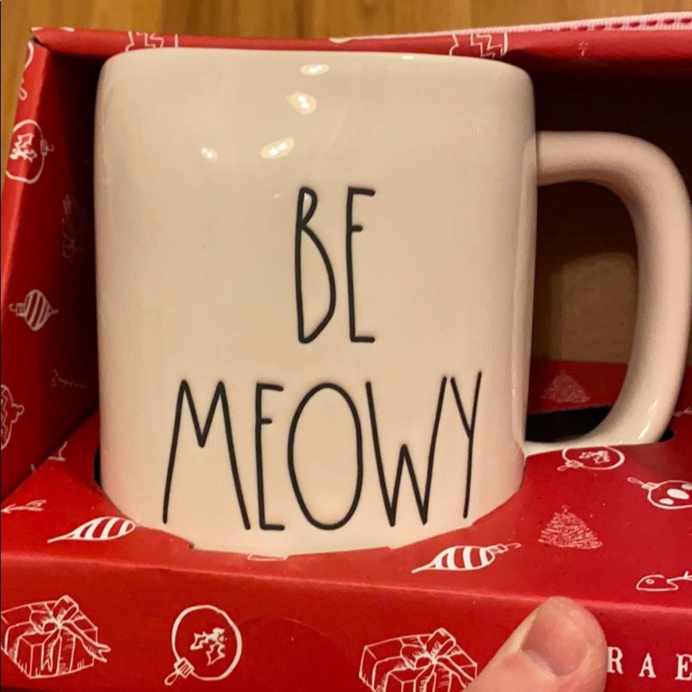 Rae Dunn Holiday Cat Mugs - Picture 3 of 4